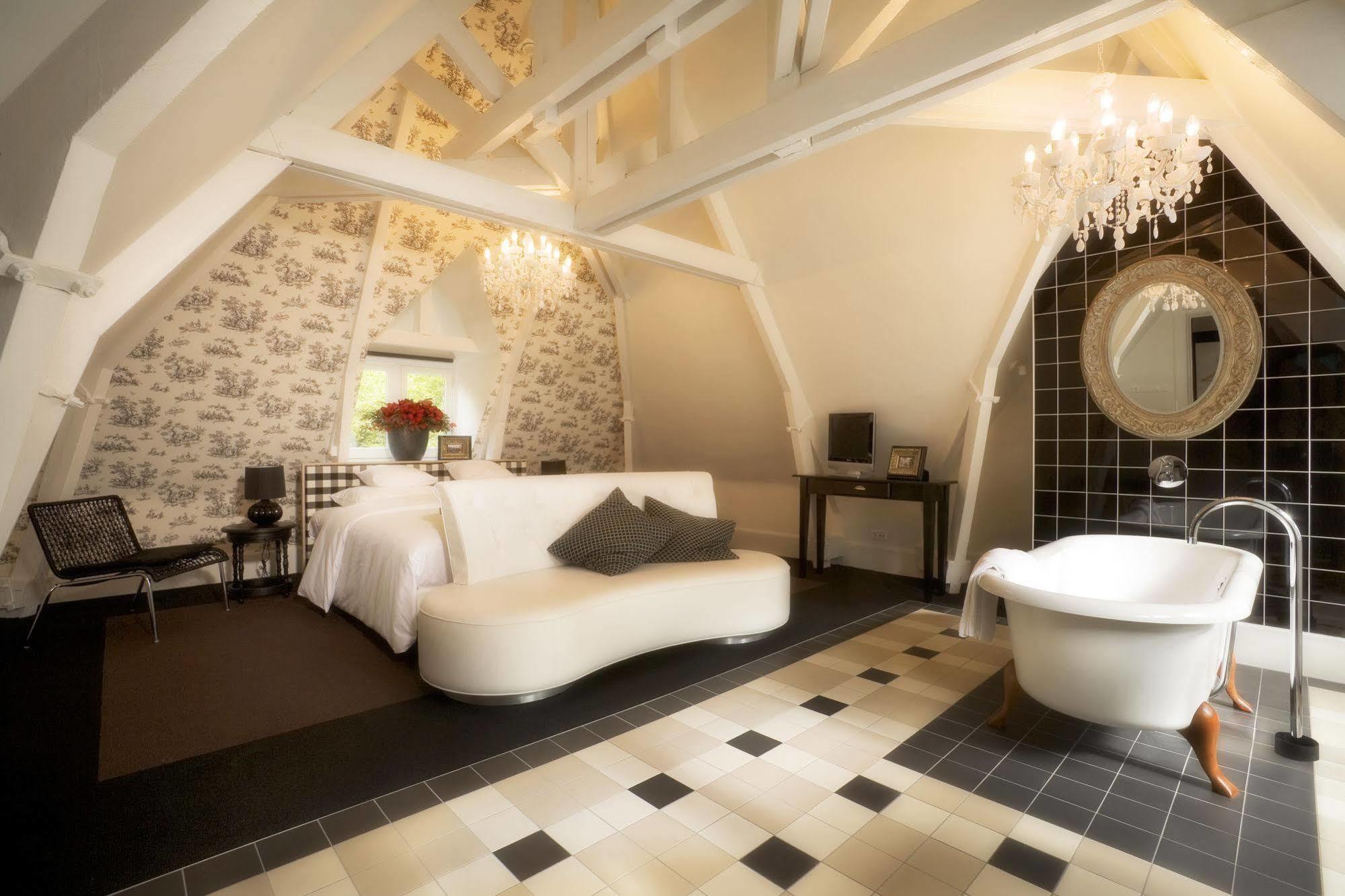 Hotel Landgoed Huize Bergen Den Bosch - 4*
